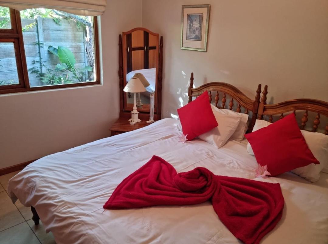 Lagoon Breeze Guest House Knysna Exterior photo